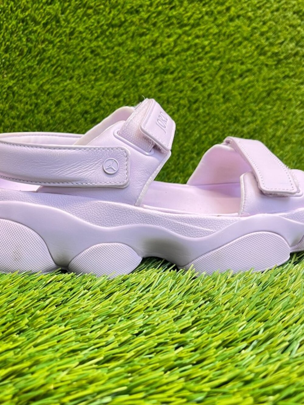 Nike Air Jordan Deja Womens Size 10 Light Purple Beach Walking Outdoor Sandals